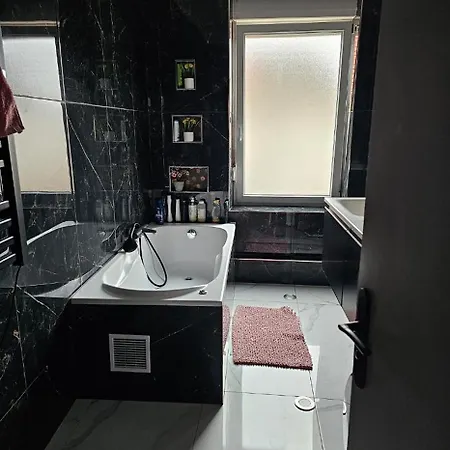 150 M2 Luxembourg A Proximite *